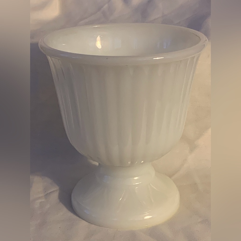 Vintage INARCO USA Milk Glass Vase #W-5451